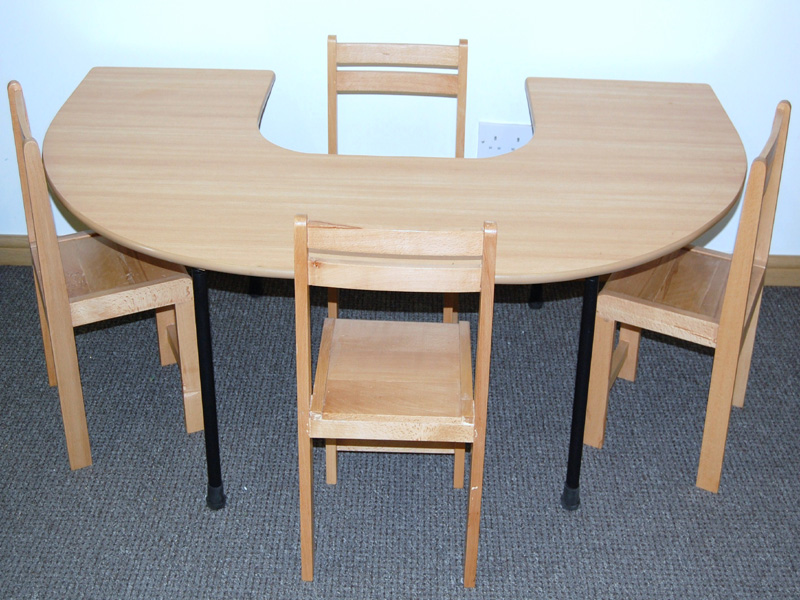 02-Kids Table Chair